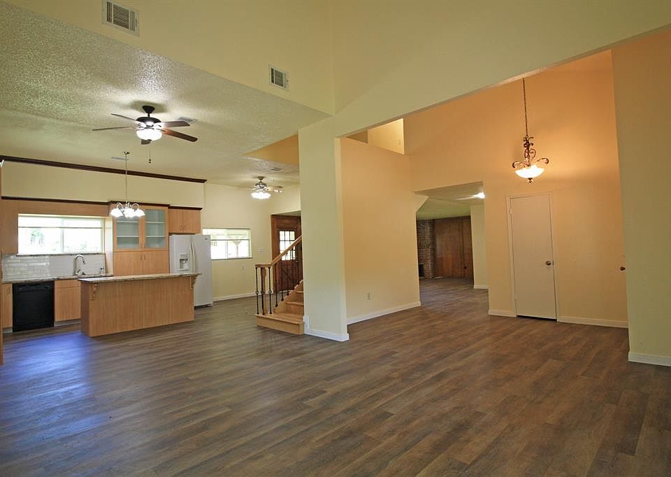 1st image of 21430 Park Bend Dr #21430
