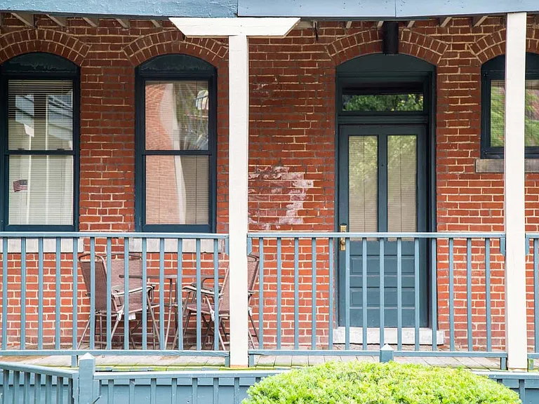 Outdoor Porch Space