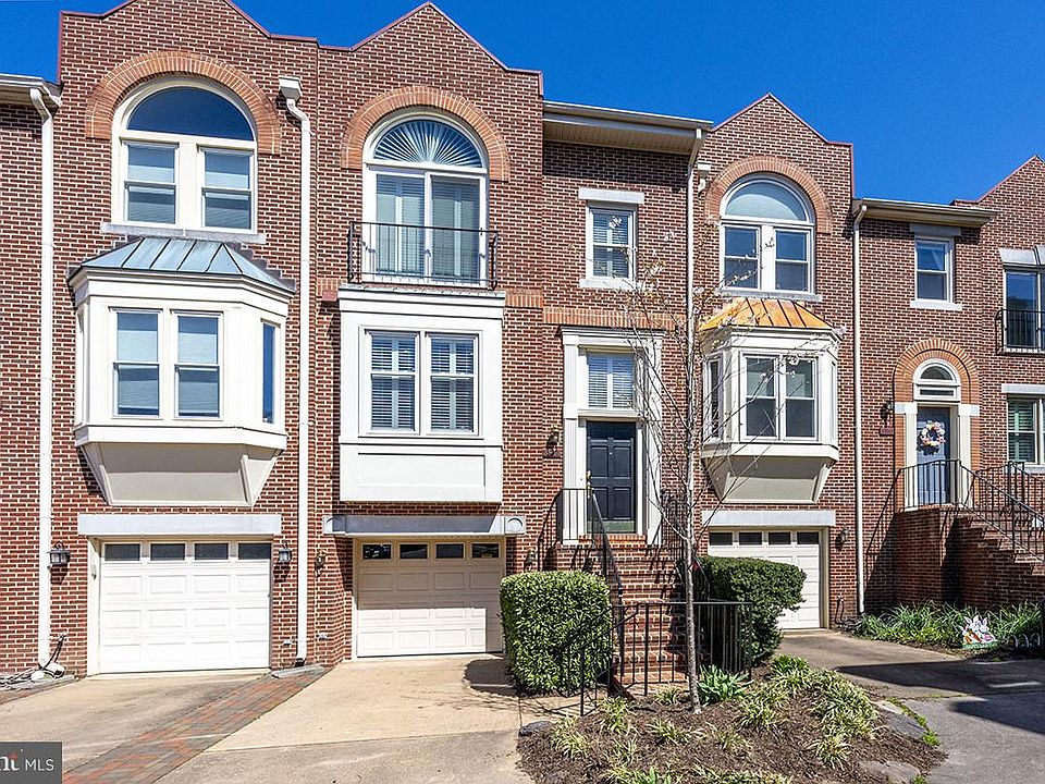 1st image of 3917 Courtland Cir