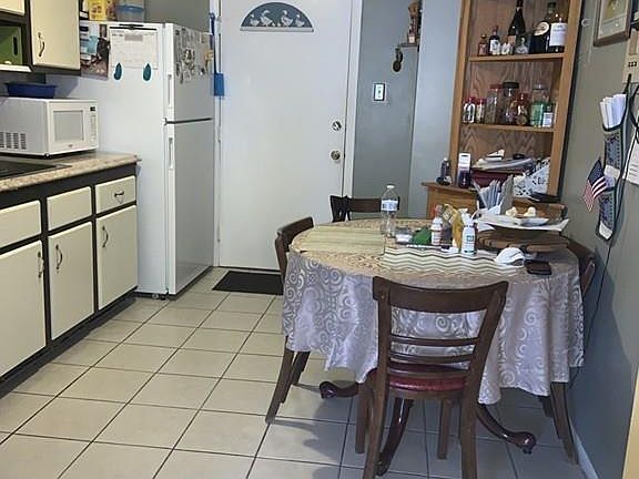 3rd image of 270 E Haverhill St APT 11