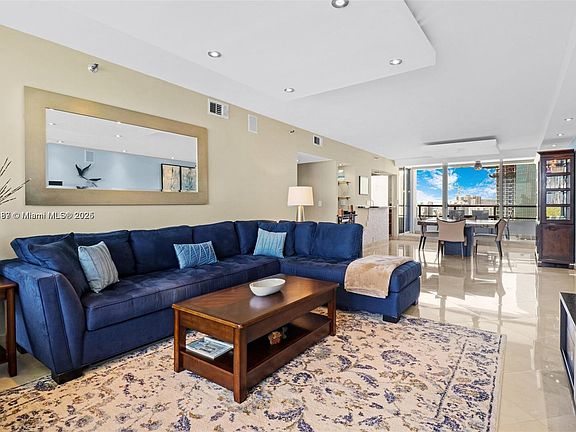 5th image of 1541 Brickell Ave APT B2604