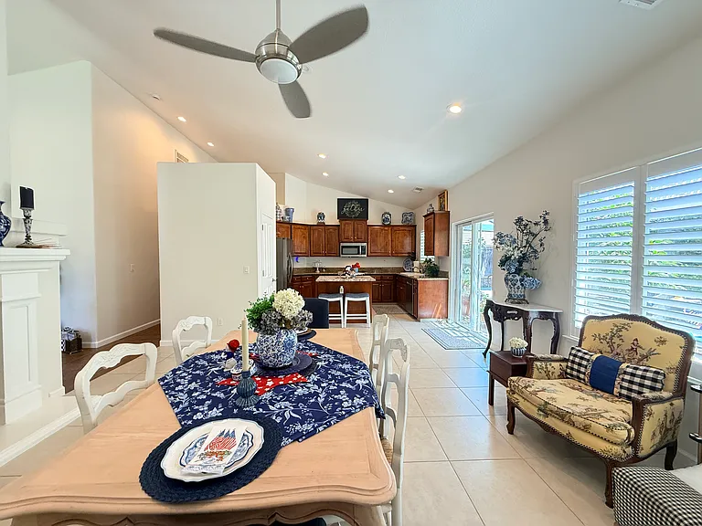 1140 E Sawgrass Ave — Photo 14