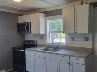 25703 Weakley Rd, Petersburg, VA 23803