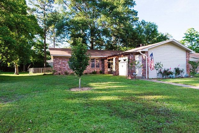 1st image of 2105 Sunset Dr