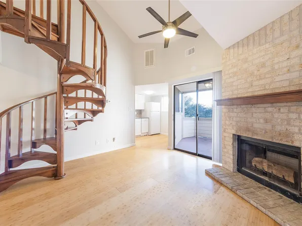 2500 Burleson Rd APT 512, Austin, TX 78741