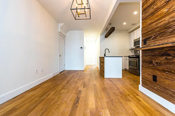 Rented by Nooklyn NYC LLC | media 45