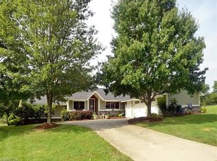 114 Cane Creek Ranch Dr, Fletcher, NC 28732