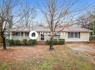 16 Wilburn Dr, Powder Springs, GA 30127