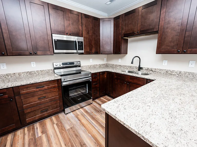 130 Macdonald Blvd — Photo 7