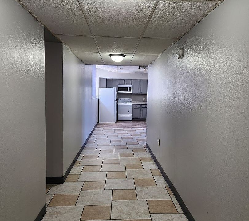 1st image of 701 S Western Ave #101
