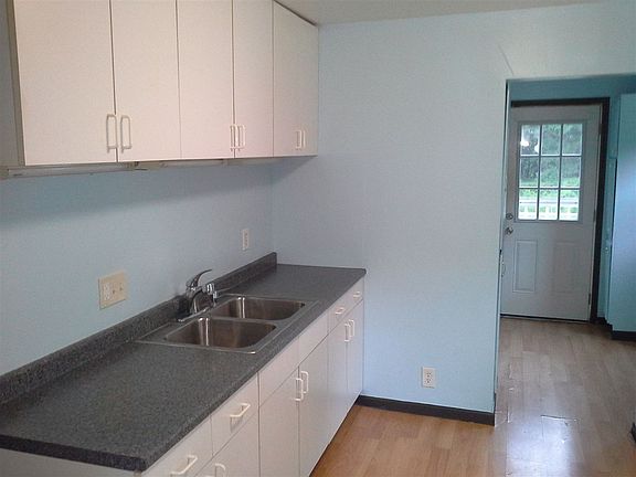 3rd image of 1406 E Williamson St