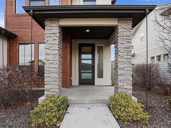 4th image of 691 E Sicily Dr