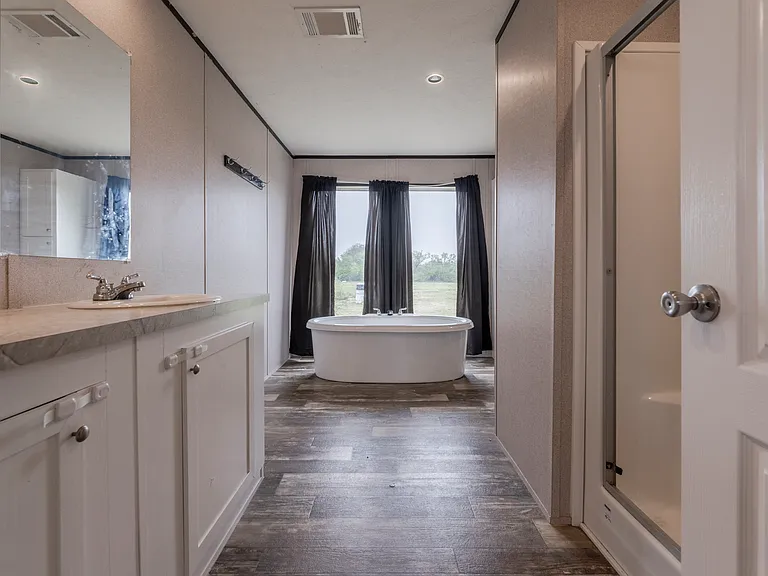 240 Private Road 4653 — Photo 7