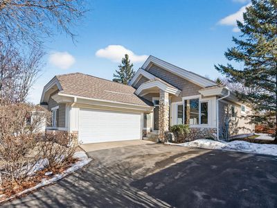 528 Wildflower Rd, Burnsville, MN, 55306