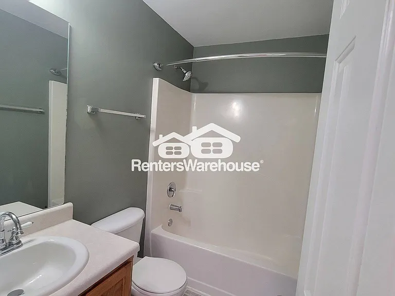 118 Laughlin Dr — Photo 6
