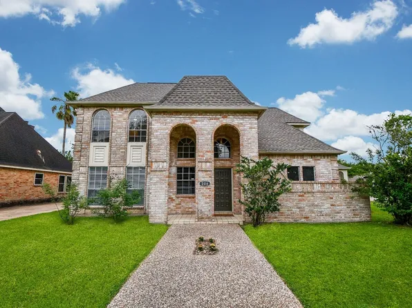 206 E Sutton Sq, Stafford, TX 77477