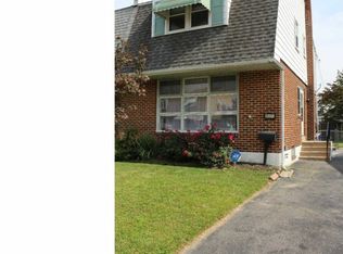 217 Beechwood Rd, Brookhaven, PA 19015