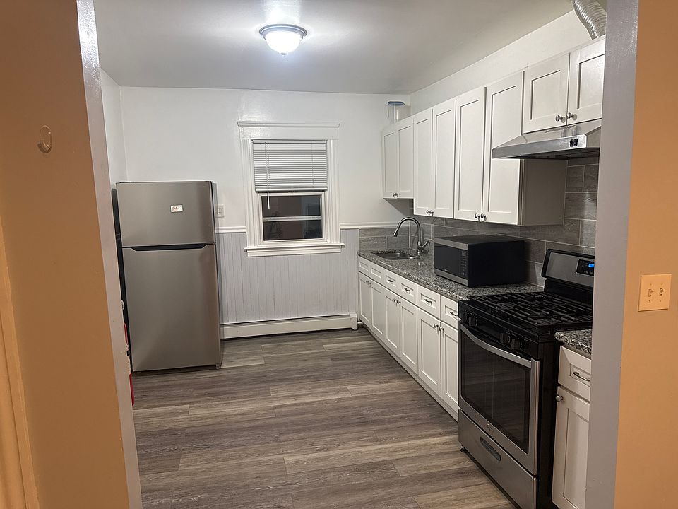 1st image of 120 Tremont St #2R