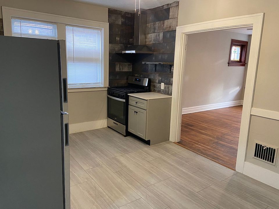 1st image of 5015-5017 Mardel Ave #5015A