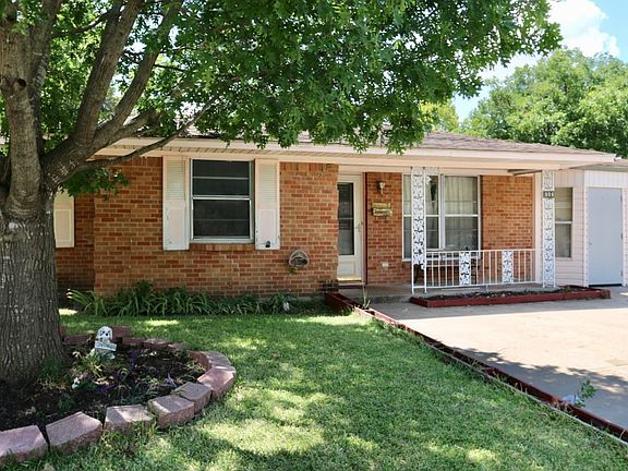 2nd image of 906 E Celeste Dr