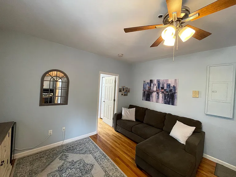 734 Adams St #2C — Photo 4