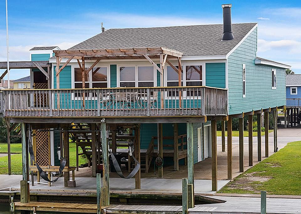 1st image of 206 Galleon Dr