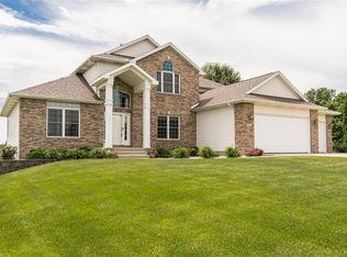 5521 W Mustang Rd, Cedar Rapids, IA 52411