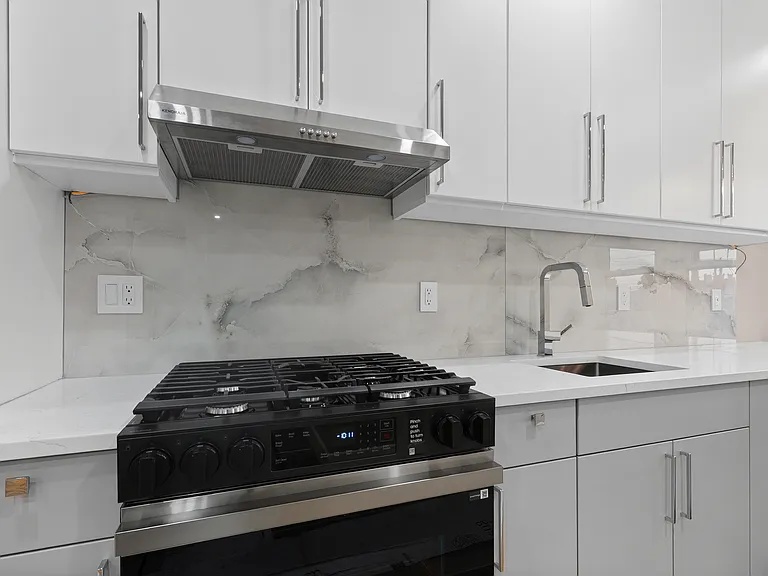7812 John F Kennedy Blvd #1 — Photo 5