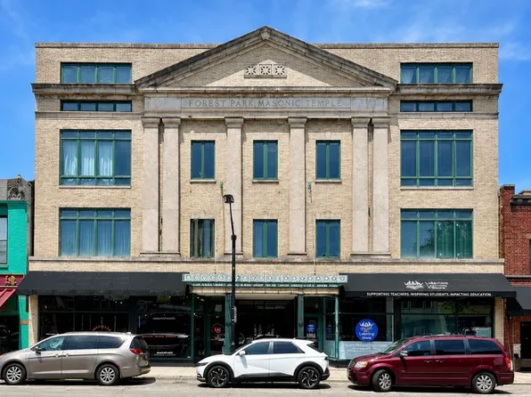 7509 Madison St, Forest Park, IL