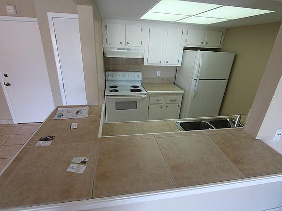 4th image of 3706 Broadway APT 30