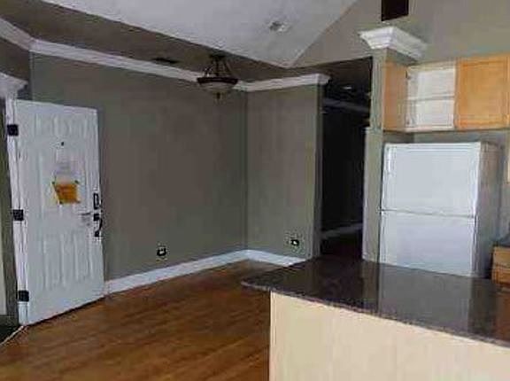 5th image of 1623 W Grand Ave #4W