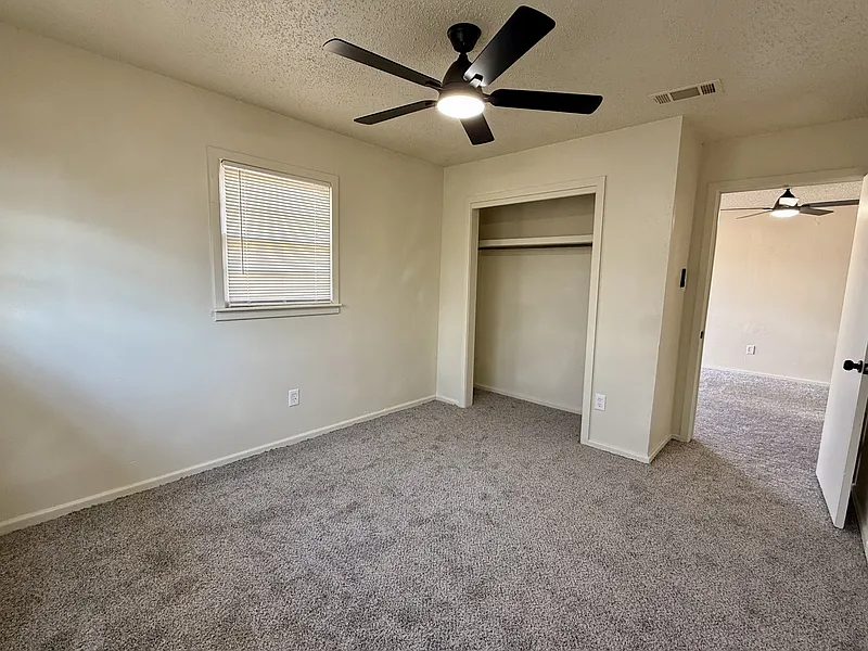 2 bed, 1.0 bath, 821 sqft, $750 — Photo 4