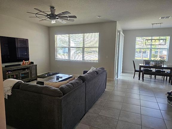 4th image of 3545 Treetop St