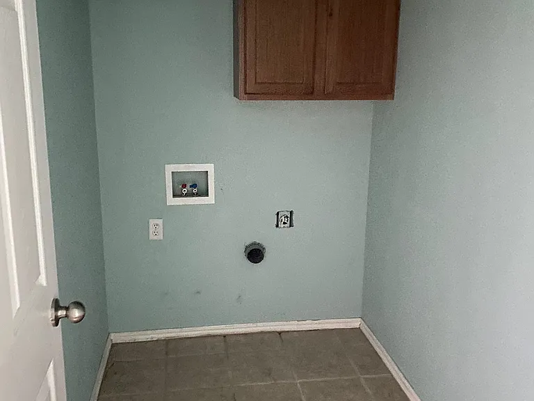 3610 Ellis Ave — Photo 17