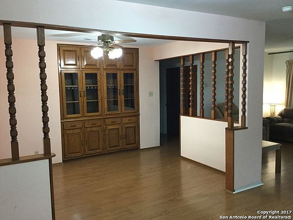 4th image of 808 Colony Dr