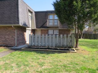 9001 Creekside Ln APT D, Knoxville, TN 37923