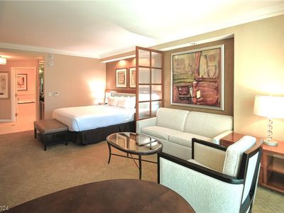 135 Harmon Ave #1209, Las Vegas, NV, 89109
