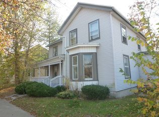 388 W Merchant St, Kankakee, IL 60901