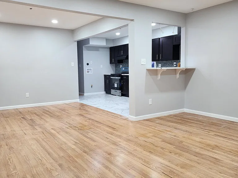 147 McAdoo Ave #1 — Photo 24
