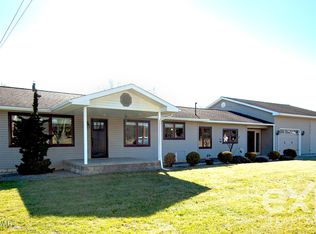 337 Middle Rd, Jersey Shore, PA 17740