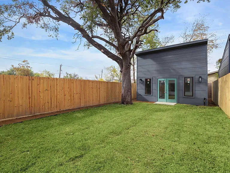 2209 Stevens St #A — Photo 2
