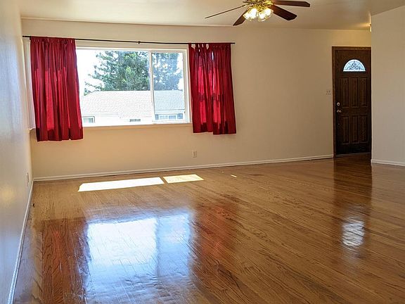 4th image of 148 El Poco Place