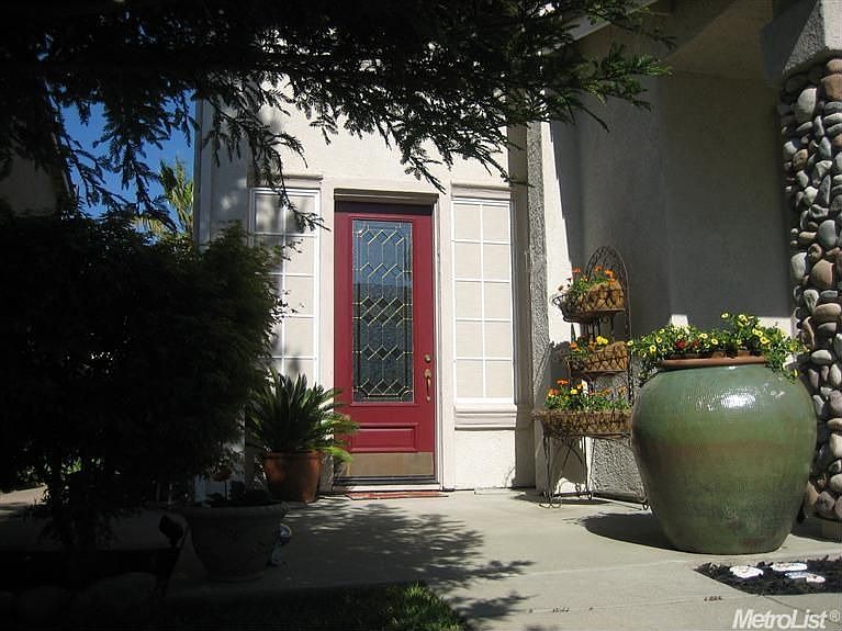 1st image of 6635 Kings Canyon Dr