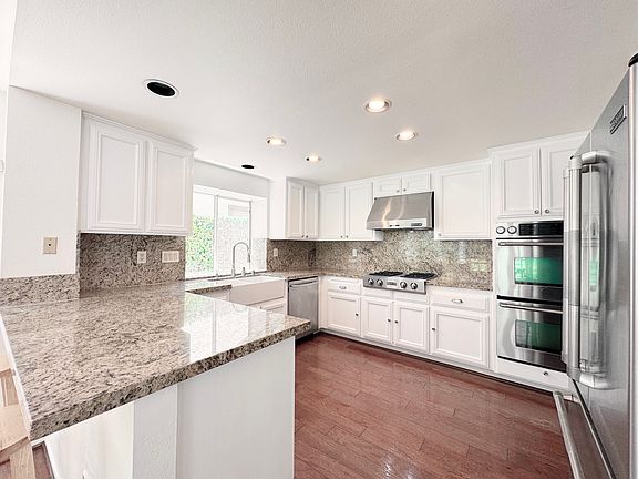 4th image of 24664 Vista Cerritos