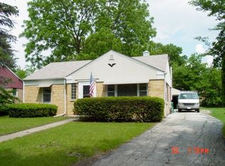 107 S Williston St, Wheaton, IL