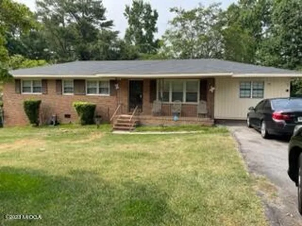 2527 Hyde Park Rd, Macon, GA 31211