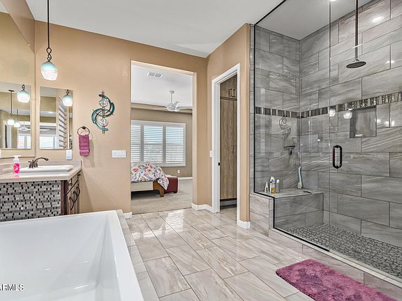 3rd image of 18376 W SELLS Drive