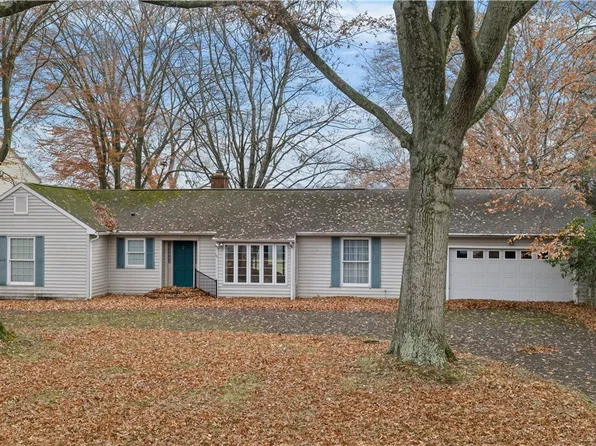 5515 2nd Ave, Vienna, WV 26105