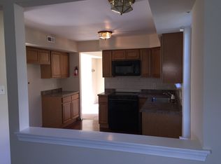 15 Devonshire Ct, Sicklerville, NJ 08081