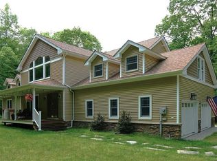 9 Browning Blvd, Barryville, NY 12719